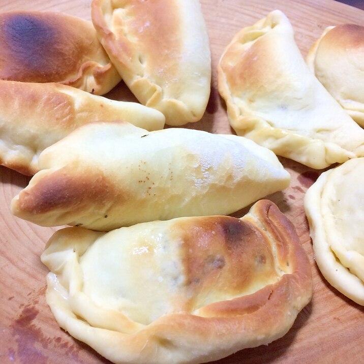 食べ過ぎちゃう❣️焼きピロシキ